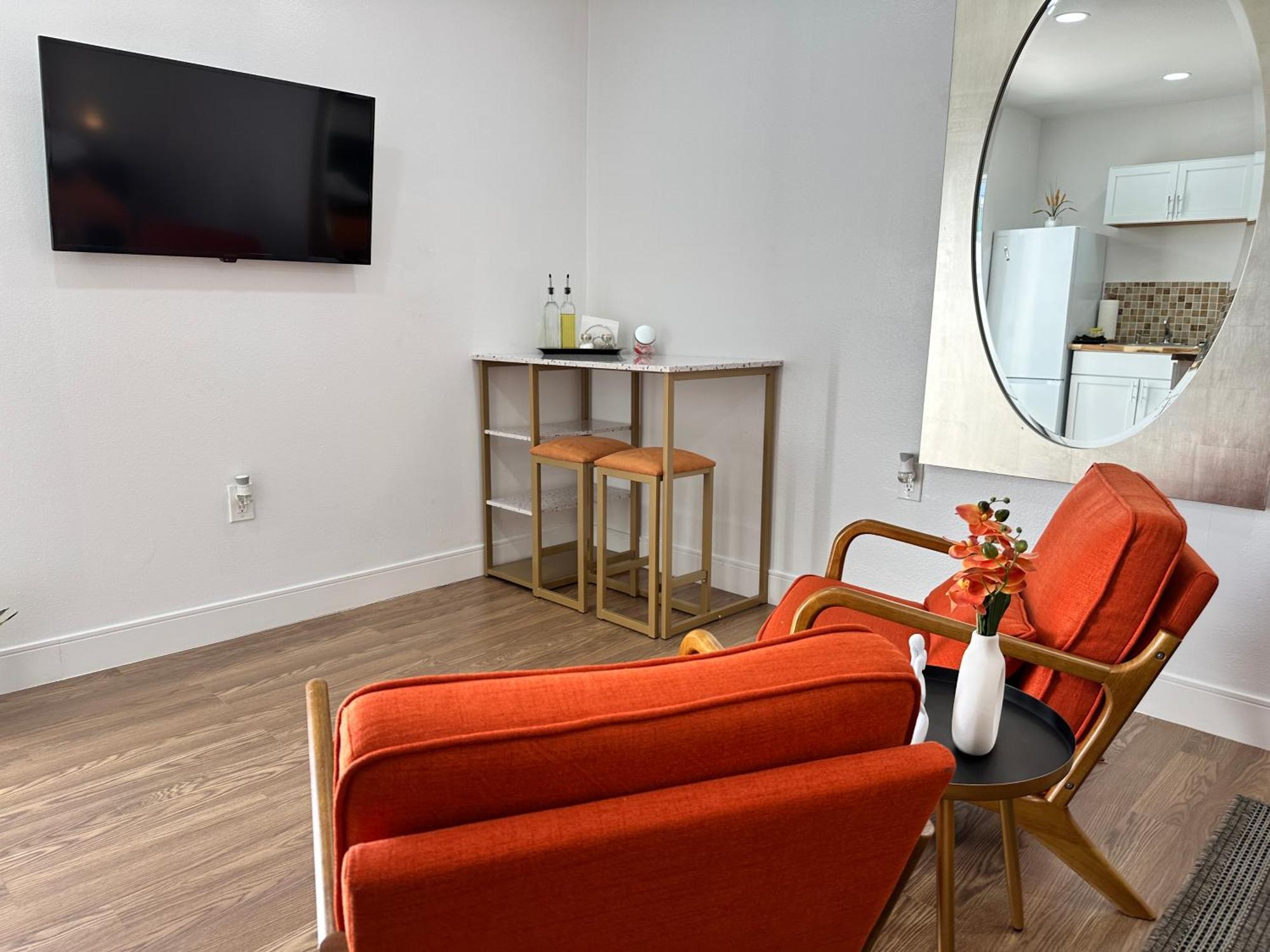 Cozy And Centric Apartment Cabo Coral Exterior foto
